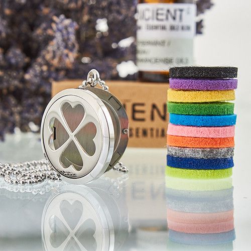 Aromaterapiadiffuusori-kaulakoru – Neliapila 30mm